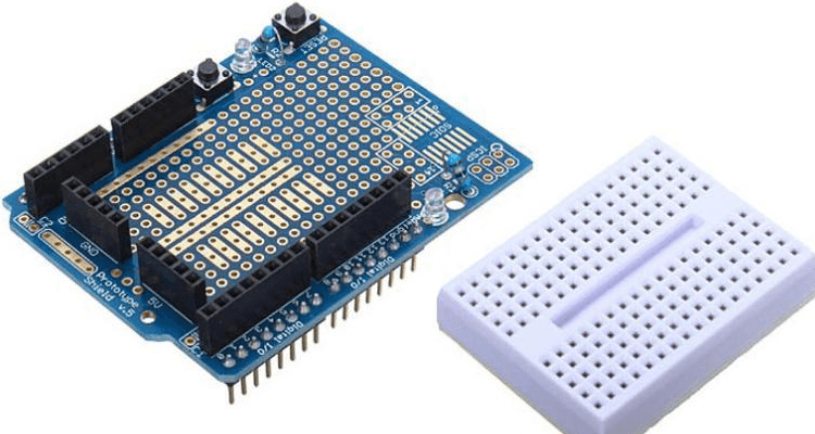 Arduino Shield Prototipare cu BreadBoard mini