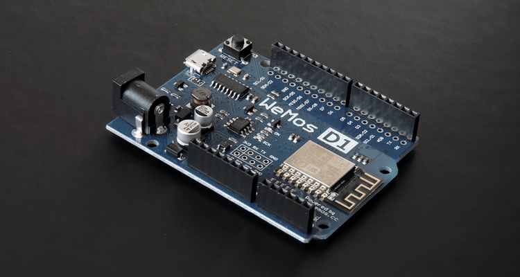 WeMOS D1 echipat cu ESP8266